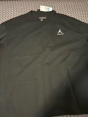 Jordan Men's Black Crewneck Performance Pullover